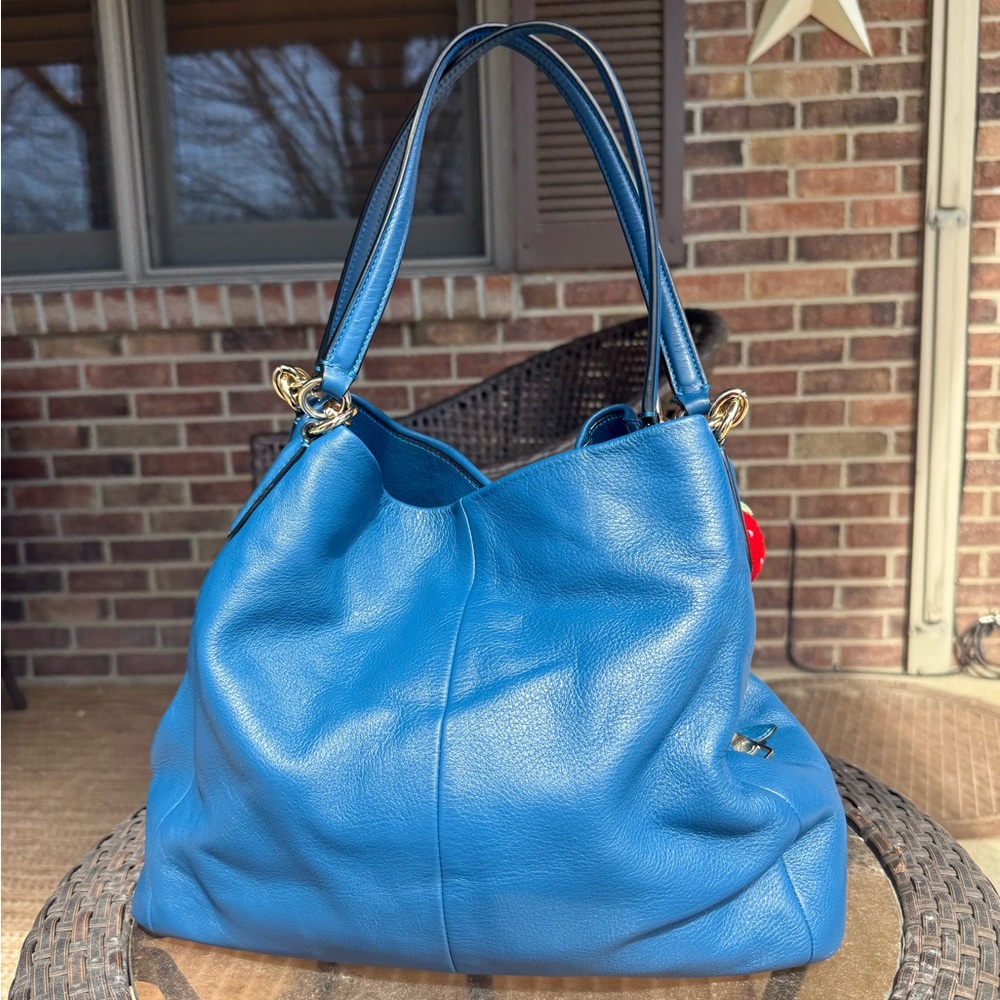Coach Blue Pebbled Leather Shoulder Bag - Picture 2 of 12